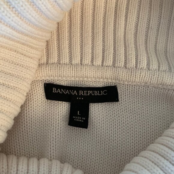 Banana Republic Turtleneck Cowl Neck Cream-Colored Sweater, Size Large - Picture 7 of 7